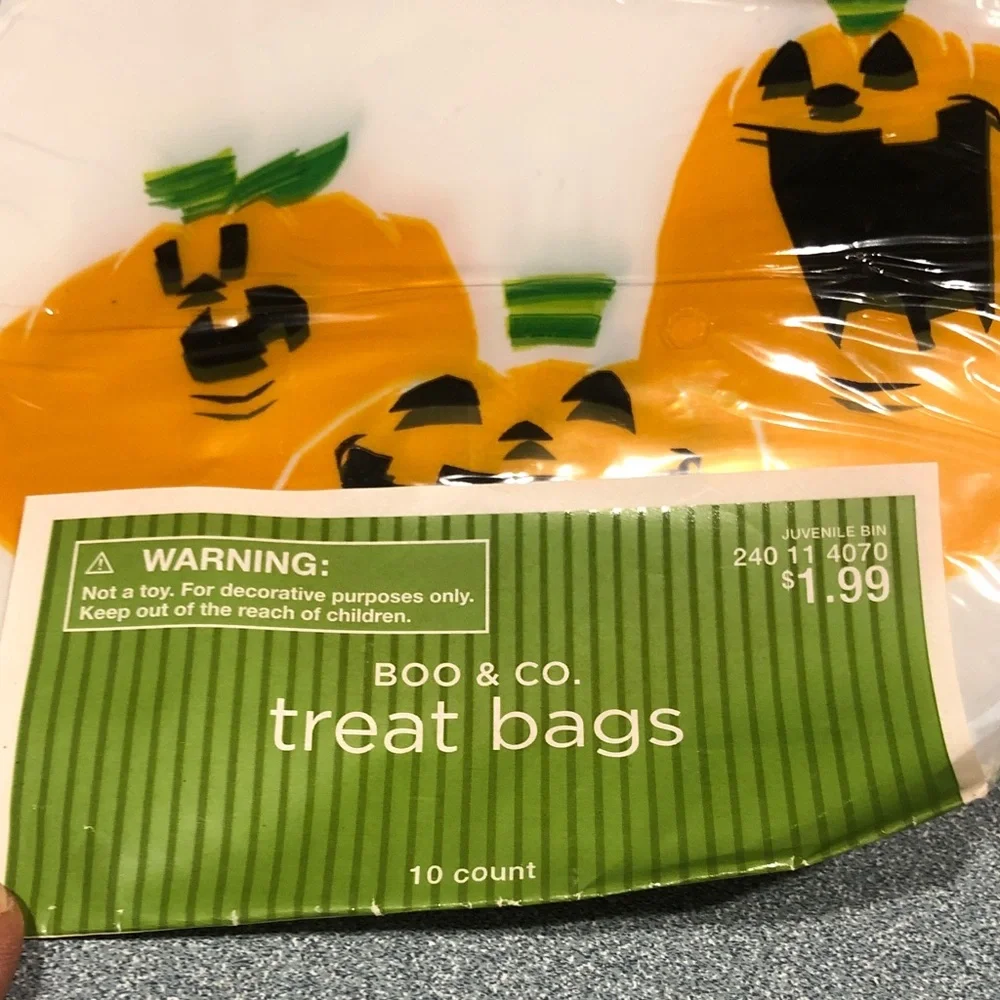 Halloween Party Supplies Bundle